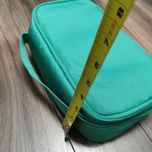 GREEN zipper storage bag - Picture 14 of 16